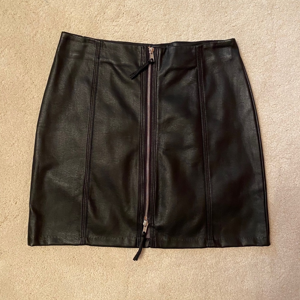 Leather skirt